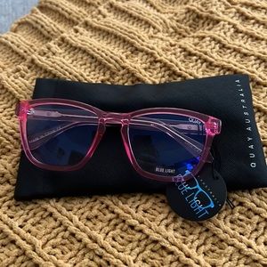 Pink Quay Australia blue light glasses
